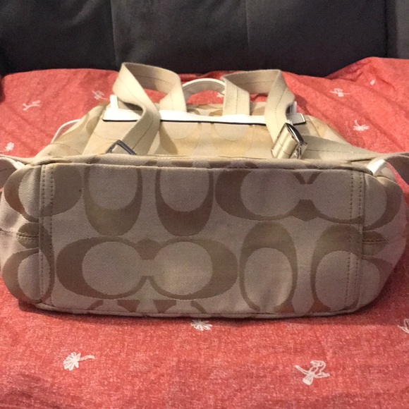 Coach backpack - Picture 3 of 8